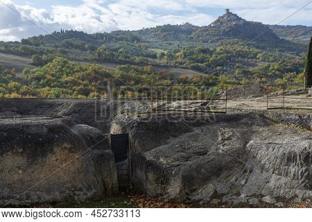 Ancient Hot Thermal Springs And Pool In Nature Park Dei Mulini, Bagno Vignoni, Tuscany, Italy