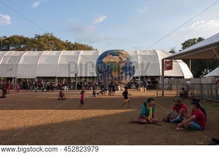 Brasilia, Df, Brazil-april 13, 2022: Indigenous Natives From All Over Brazil, Descend Upon Brasilia,