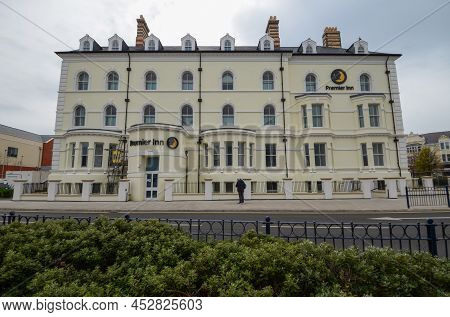 Llandudno, Uk: Apr 10, 2022: Rebuilding Work Of The Historic Victorian Style Tudno Castle Hotel Is N