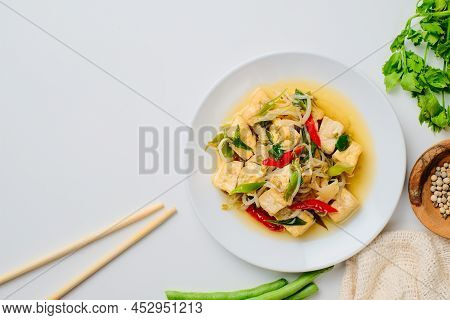 Oseng Tauge. Indonesian Stir Fry Bean Sprouts Mixed With Fried Tofu