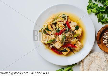 Oseng Tauge. Indonesian Stir Fry Bean Sprouts Mixed With Fried Tofu