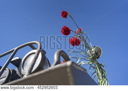 25 Of April, Celebration Of 50 Years, Portugal Freedom Day.. Revolution Of The Carnations 1974 Army 