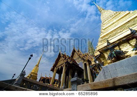 Wat Prakeaw Temple Gland Palace Of Thailand