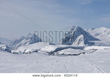 schneebedeckten Gipfeln
