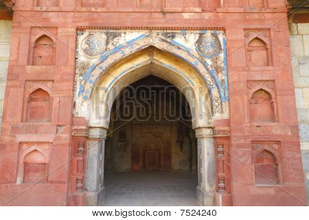 Tomba di Isa Khan
