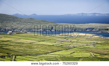 An image of the irish landscape at Portmagee