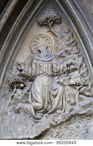 VIENNA, AUSTRIA - OCTOBER 11: Saint Francis, facade of Minoriten kirche in Vienna, Austria on October 11, 2014.