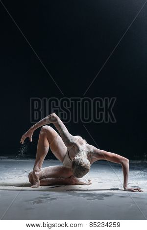 female dancer posing in studio