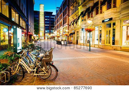 Night view of Kluuvikatu street in Helsinki
