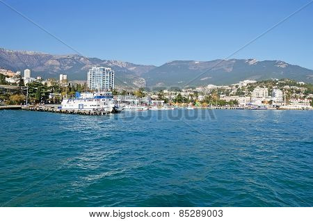 Yalta Embankment