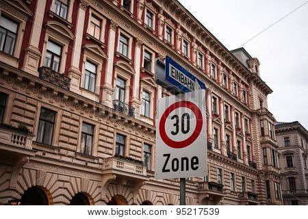 Speed limit, classic architecture
