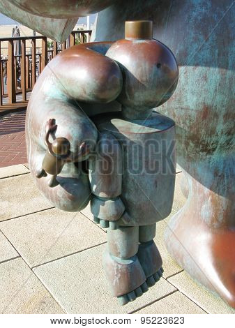 Bronze sculptures on the boulevard of Scheveningen