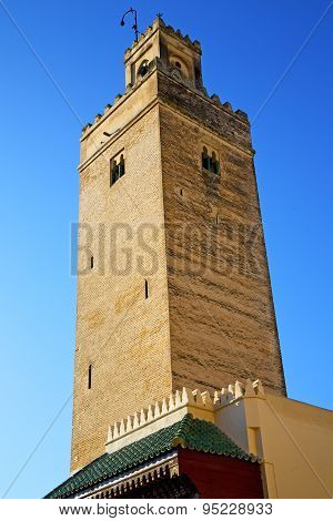 The History In Maroc Africa  Minaret  Blue    Sky