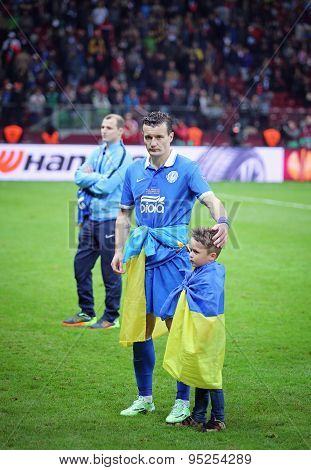 Artem Fedetskiy And His Son React After Fc Dnipro Loses The Final