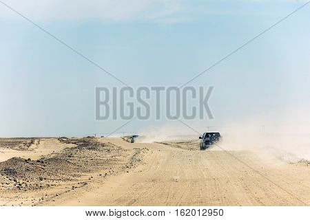 Jeeps traditional Safari Dune Bashing with tourists Oman Ubar in Desert Rub al Khali 2