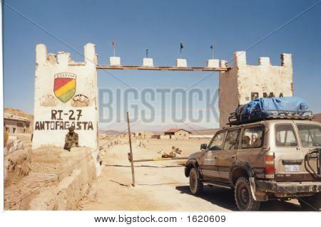 Dört askeri yazı Jeep, Uyuni çöl, Bolivya jant