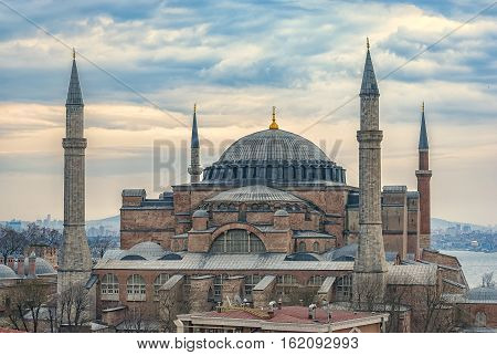 An image of the impressive hagia sophia mosque situated in the turkish city of istanbul.