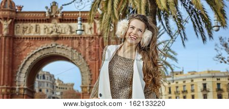 Happy Fashion-monger Near Arc De Triomf In Barcelona, Spain