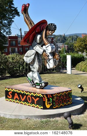 CHATTANOOGA, TN - OCT 5: Bluff View Arts District in Chattanooga, Tennessee, as seen on Oct 5, 2016.  Bluff View Art District is a historic neighborhood filled with restaurants, a coffee house, art gallery, historic Bed & Breakfast, and plenty of gardens,