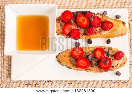 French Toast with Strawberries and maple honey