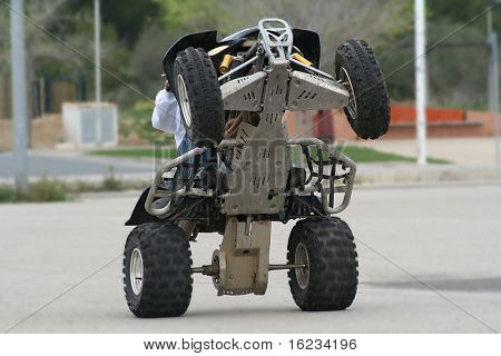 wheelie quad