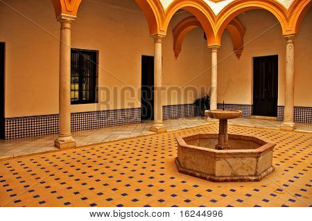 näkymä patiolle Alcazar Sevilla Espanjassa