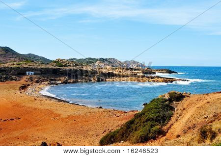 vista della spiaggia di Binimela a Minorca, Isole Baleari, Spagna