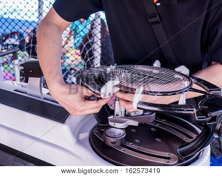 Weaving, Stringing Badminton Racket On Racquet Weaving Machine