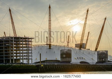London, United Kingdom - August 17: Horizontal View Of The O2 Arena And Canary Wharf On August 17, 2