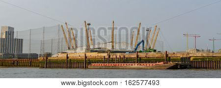 London, United Kingdom - August 17: Horizontal View Of The O2 Arena And Canary Wharf On August 17, 2