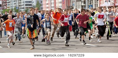 WIZEBSK, Weißrussland - 15 Mai: Start der Läufer auf einen Sporturlaub 
