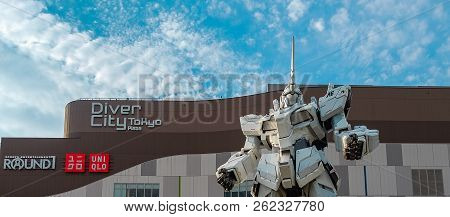 Mobile Suit Gundam Unicorn Standing In Front Of The Diver City Tokyo Plaza Building, Japan Landmark 
