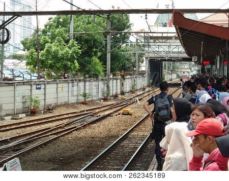 Jakarta, Indonesia - November 20, 2017: Crowd Of People Waiting For The Train At Tanah Abang Station