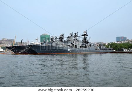 Russische Marine Pazifikflotte bei militärischen port Wladiwostok