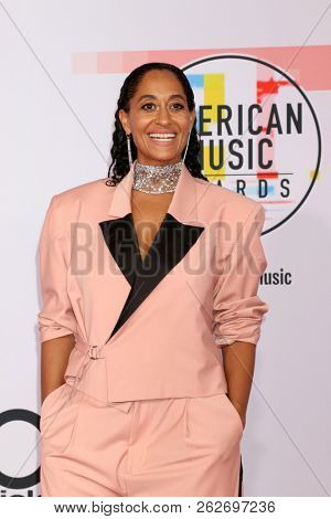 LOS ANGELES - OCT 9:  Tracee Ellis Ross at the 2018 American Music Awards at the Microsoft Theater on October 9, 2018 in Los Angeles, CA