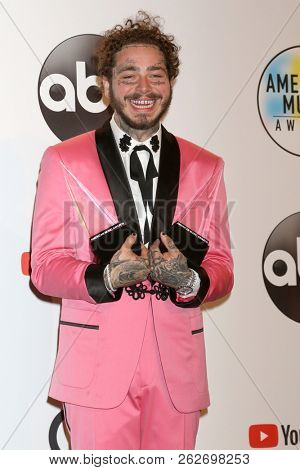 LOS ANGELES - OCT 9:  Post Malone at the 2018 American Music Awards at the Microsoft Theater on October 9, 2018 in Los Angeles, CA