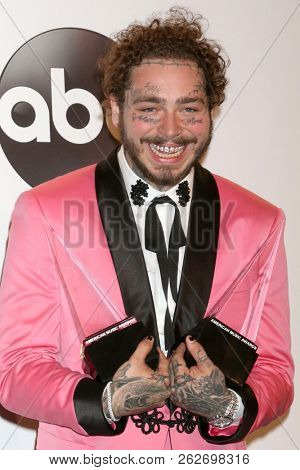 LOS ANGELES - OCT 9:  Post Malone at the 2018 American Music Awards at the Microsoft Theater on October 9, 2018 in Los Angeles, CA