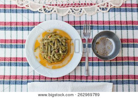 Turkish Traditional Green Beans / Zeytinyagli Fasulye