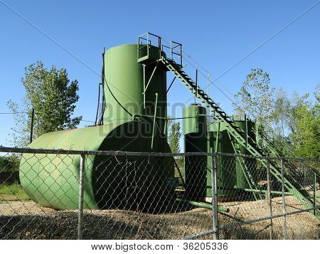 Spillvattentank
