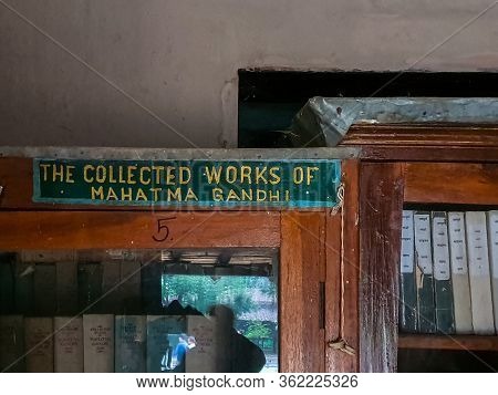 2nd October 2019, Sevagram, India-view Of The Interiors Of The Room Where Mahatma Gandhi Stayed At S