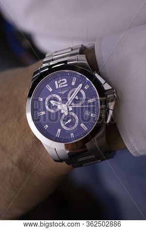 Saint-imier, Switzerland 31.03.2020 - Closeup Fashion Image Of Longines Watch On Wrist Of Man: Mans 