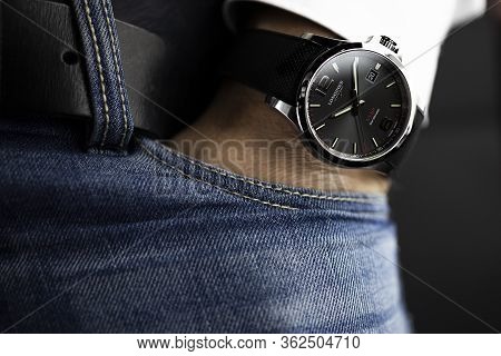 Saint-imier, Switzerland 31.03.2020 - Closeup Fashion Image Of Longines Watch On Wrist Of Man: Mans 
