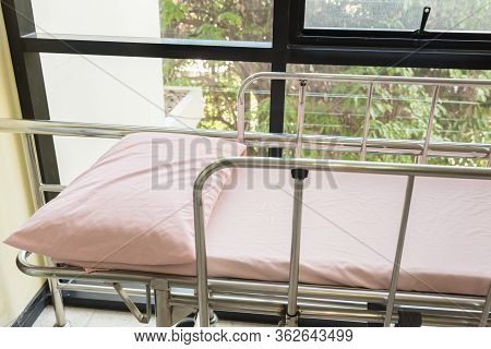 Empty Bed In The Hospital Emergency Department . Deluxe Private Ward. Equipped Hospital Room. Image 