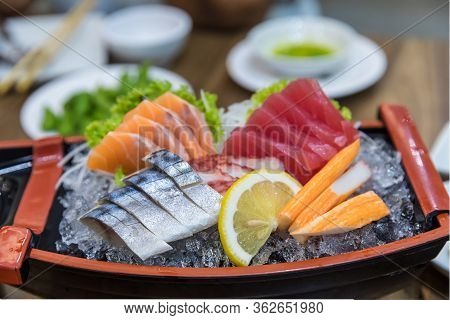 Japanese Foods Sashimi (raw Sliced Fish, Japan Of Raw Fresh Fish Fillet (sashimi)  , Assorted Japane