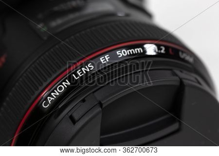 Tokyo, Japan 22.04.2020 Dslr Camera Canon Mark 5d Iv Detail Shot Close Up