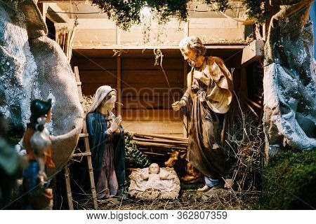 Toy Figurines - The Birth Of Jesus Christ