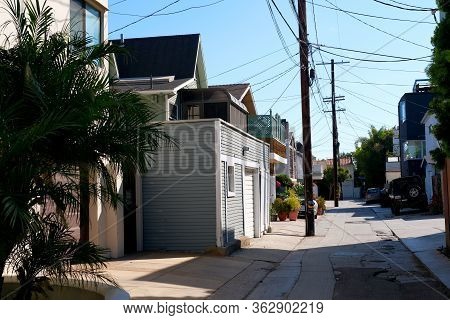 City Landscape. Usa, Los Angeles. July 2019
Colorful Background Of Houses And Plants For Publication