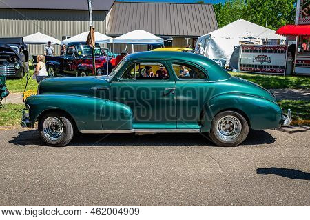 Falcon Heights, Mn - June 18, 2022: High Perspective Side View Of A 1947 Chevrolet Stylemaster Coupe