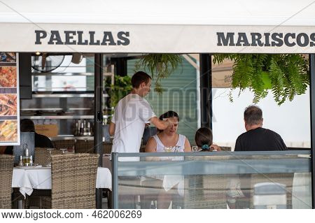 Cambrils, Spain : 2022 September 10 : Panorama At The End Of Summer In The Tourist City Of Cambrils 