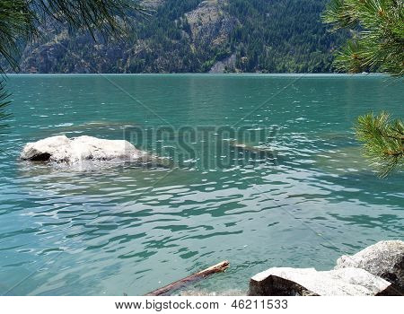 A Mountain Lake On A Cloudy Day - Lake Chelan Wa Usa